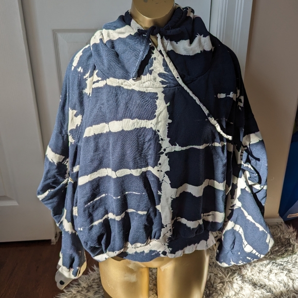 Tye Dye Hoodie - Picture 4 of 12